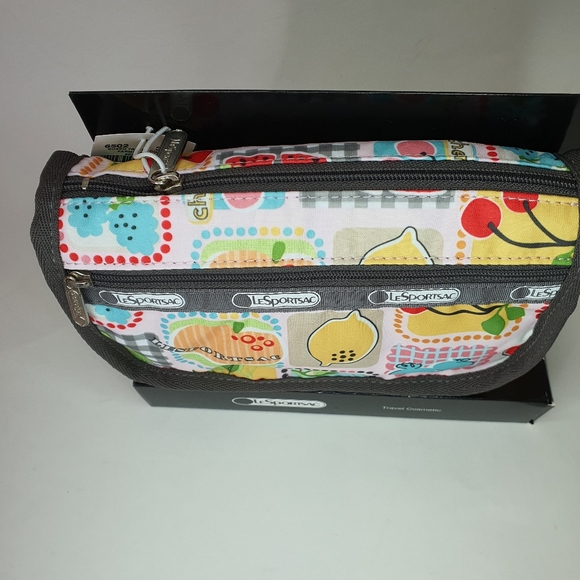 Lesportsac Boxed Travel Cosmetic Bag NWT - plus FREE GIFT - Picture 3 of 4